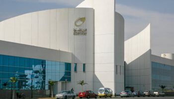 البريد المصرى: إصدار طابعا تذكاريا لقمة المناخ كوب 27