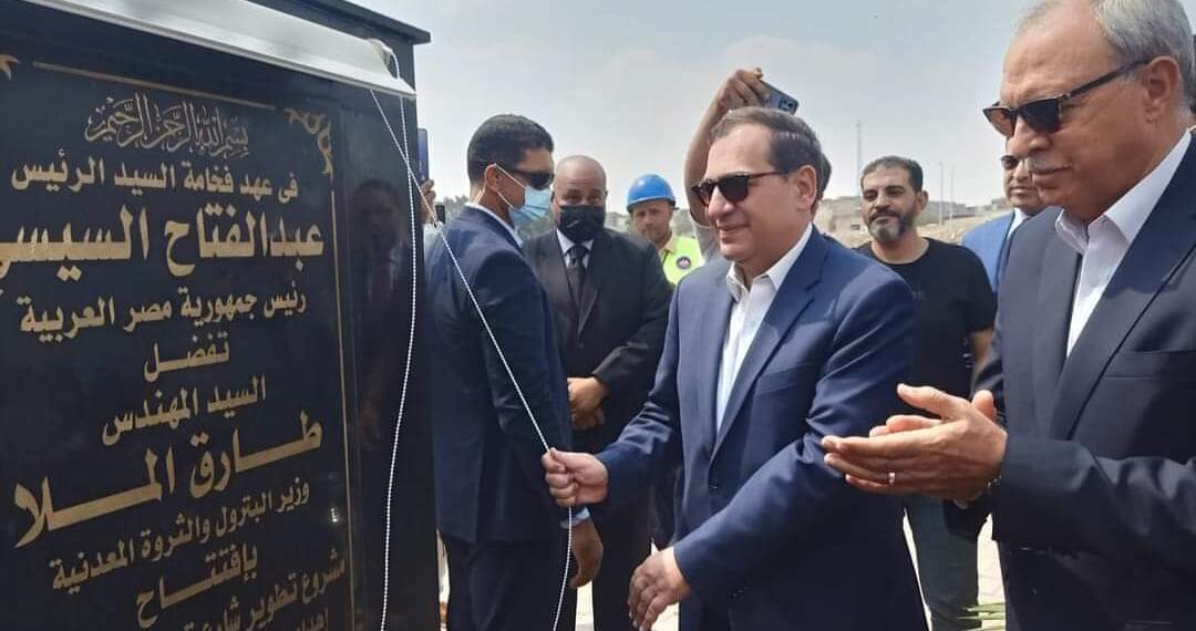 تحت شعار بالعمل و الكفاح تنهض الأمم و تتقدم:  وزير البترول ومحافظ القليوبية يفتتحان مستودعات شركة التعاون للبترول