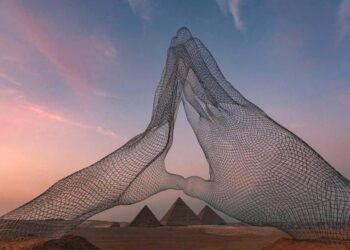 انطلاق المعرض الدولى الثانى “الأبد هو الآن” بالقاهرة