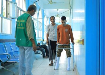 مركز الملك سلمان للإغاثة يدعم مركز الأطراف الصناعية ويُوقّع اتفاقية لإعادة إدماج الأطفال المرتبطين بالنزاع المسلح في اليمن