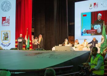 المفتي يشيد بالنهضة العلمية فى السعودية ￼￼