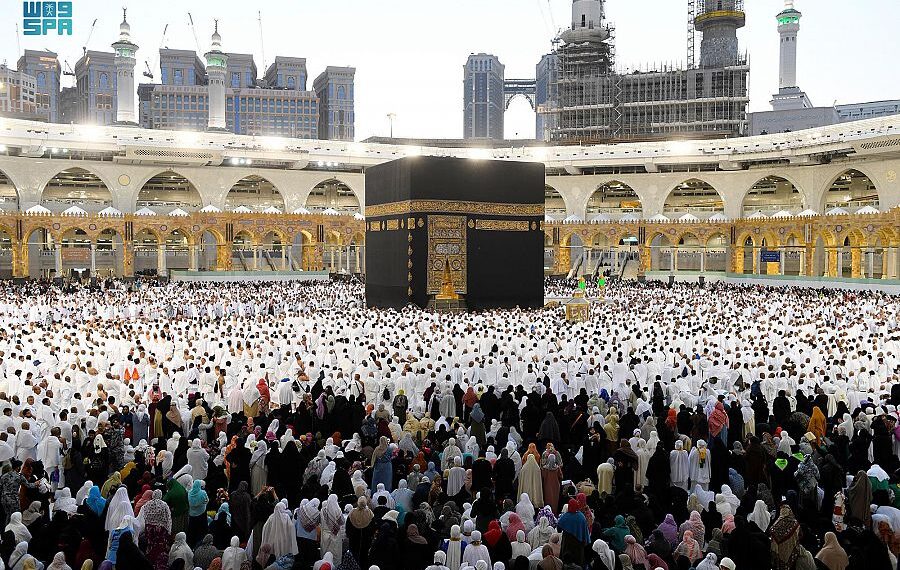 رئاسة الحرمين الشريفين تقدم سلسلة خدماتها النوعية للمصلين وضيوف الرحمن