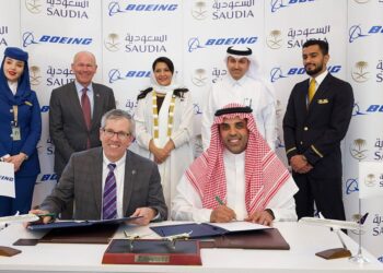 الخطوط السعودية تبرم اتفاقية مع “بوينج” لضم “49” طائرة جديدة من طراز B787″  ” دريملاينر لأسطول طائراتها