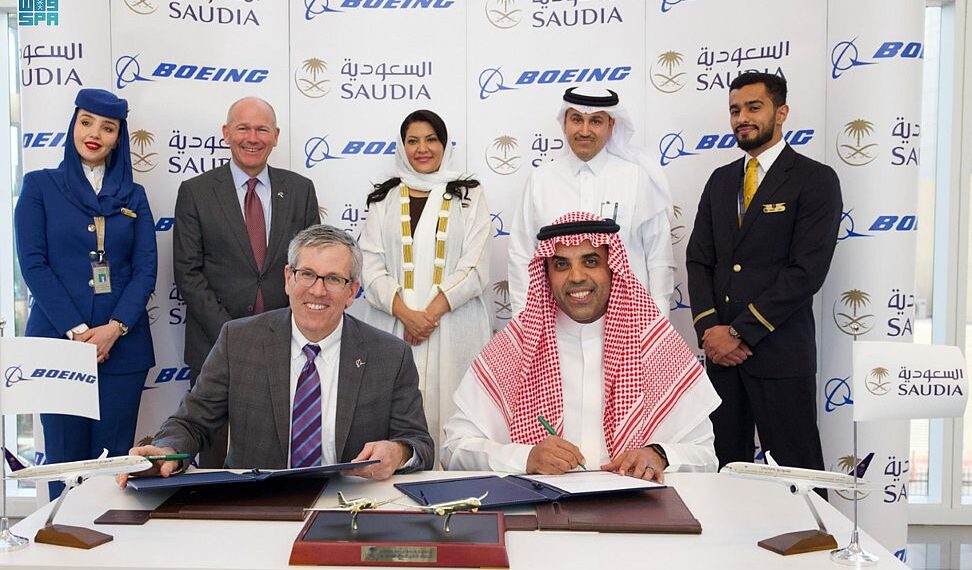 الخطوط السعودية تبرم اتفاقية مع “بوينج” لضم “49” طائرة جديدة من طراز B787″  ” دريملاينر لأسطول طائراتها