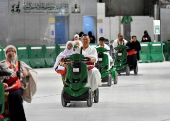 أكثر من 3000 عربة تنقل لخدمة قاصدى المسجد الحرام