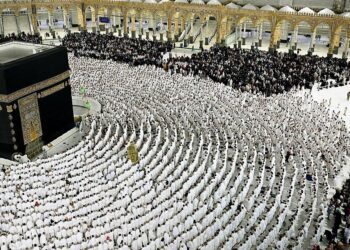 “رئاسة الحرمين” تقدم خدماتها النوعية لـ 856 ألف مصلٍ ومعتمر بالمسجد الحرام