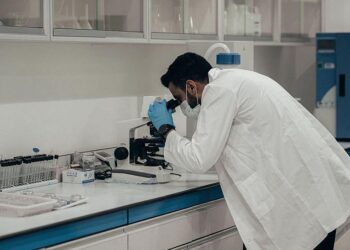 اختبار ٣٠٠ عينة من ماء زمزم يومياً خلال شهر رمضان