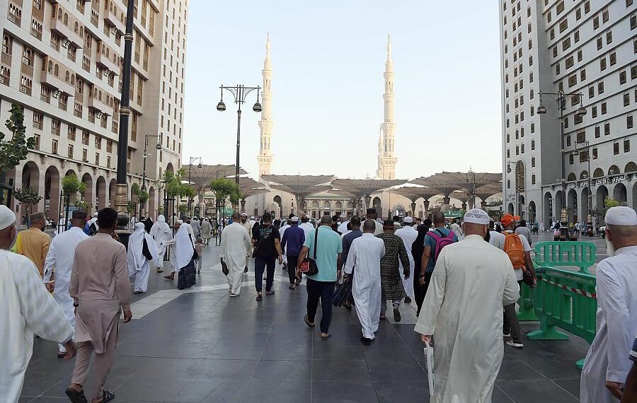 وصول أكثر من 142 ألف حاج إلى المدينة المنورة
