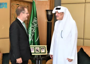 سفير السعودية يستقبل نظيره البريطانى
