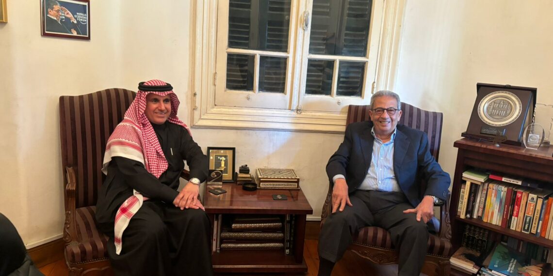 السفير المطر يلتقى الأمين العام  لجامعة الدول العربية الأسبق